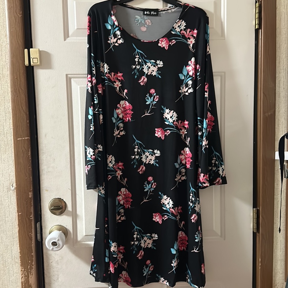 *FINAL* BELLA FLORE FLORAL BELL SLEEVE MATERNITY DRESS: BLACK:NWOT: XL - Picture 2 of 5